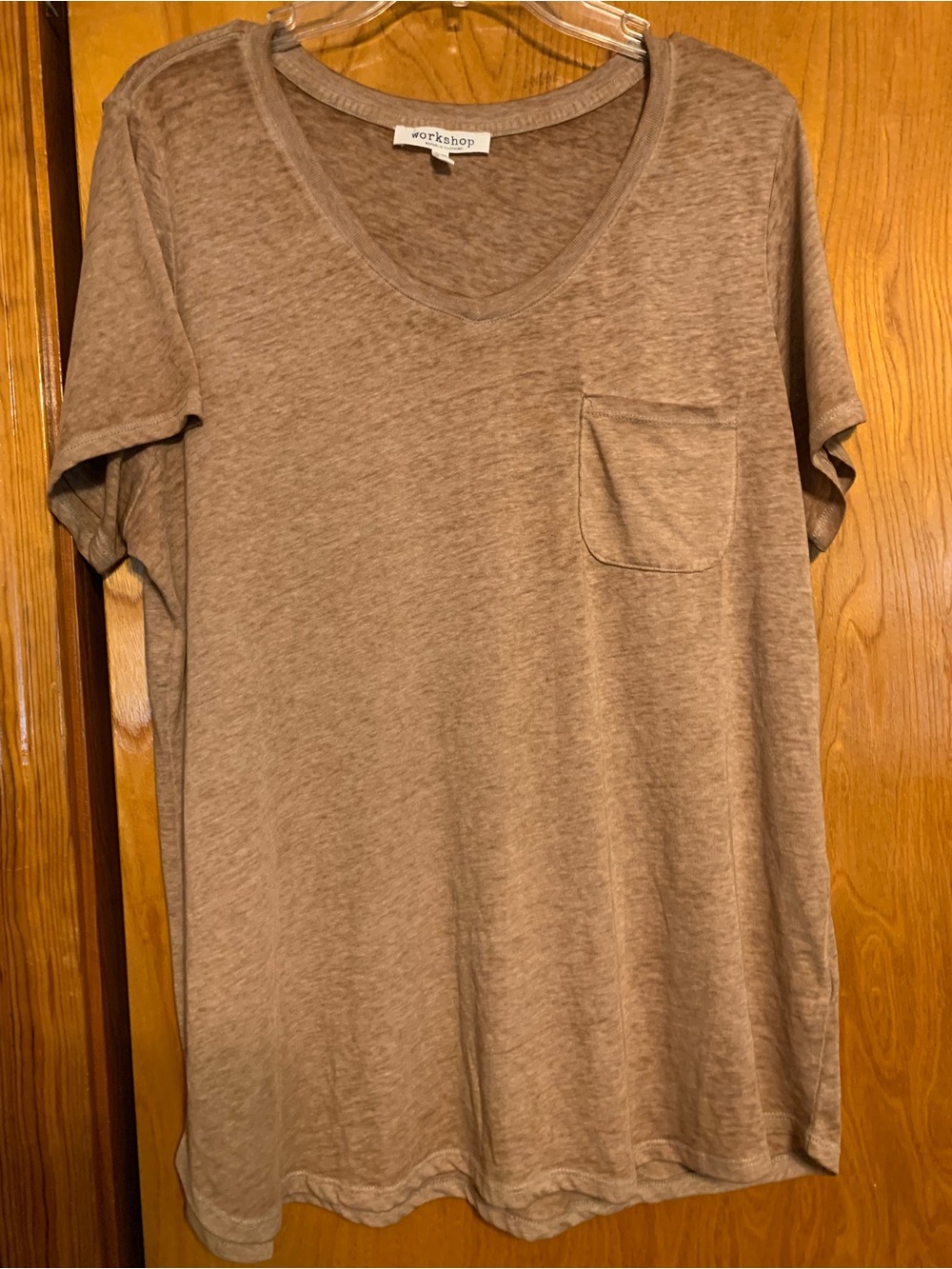 Workshop Republic Clothing woman’s Pocket V-Neck Tee — Tan/brown xl nwot